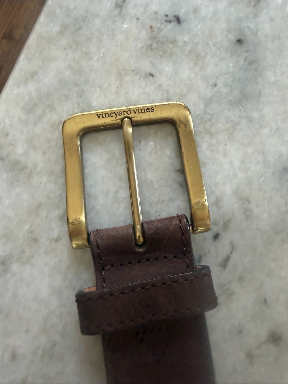 Vineyard Vines Brown Leather Men’s Belt with Gold Buckle